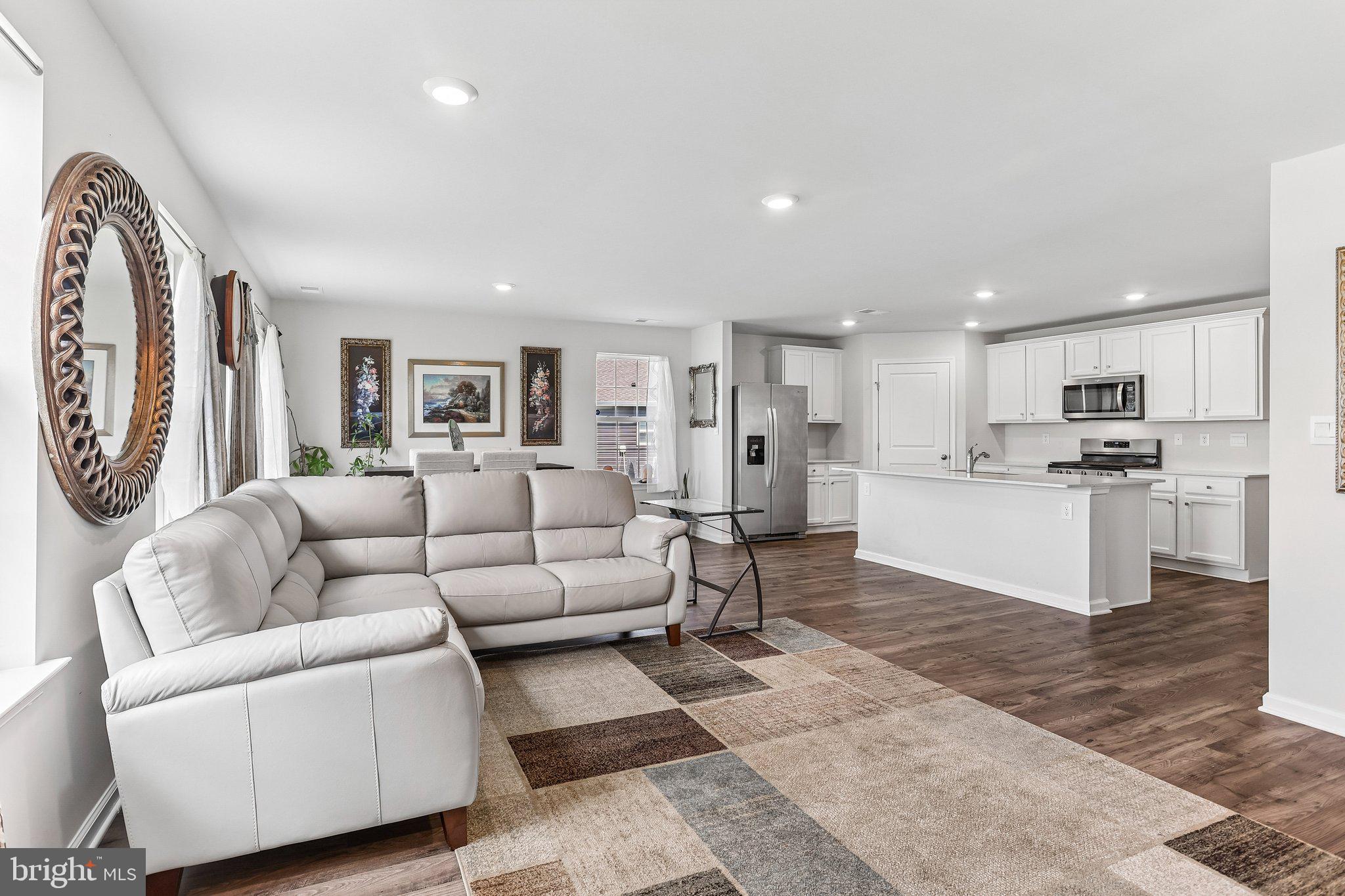 POTTSGROVE HUNT - Residential