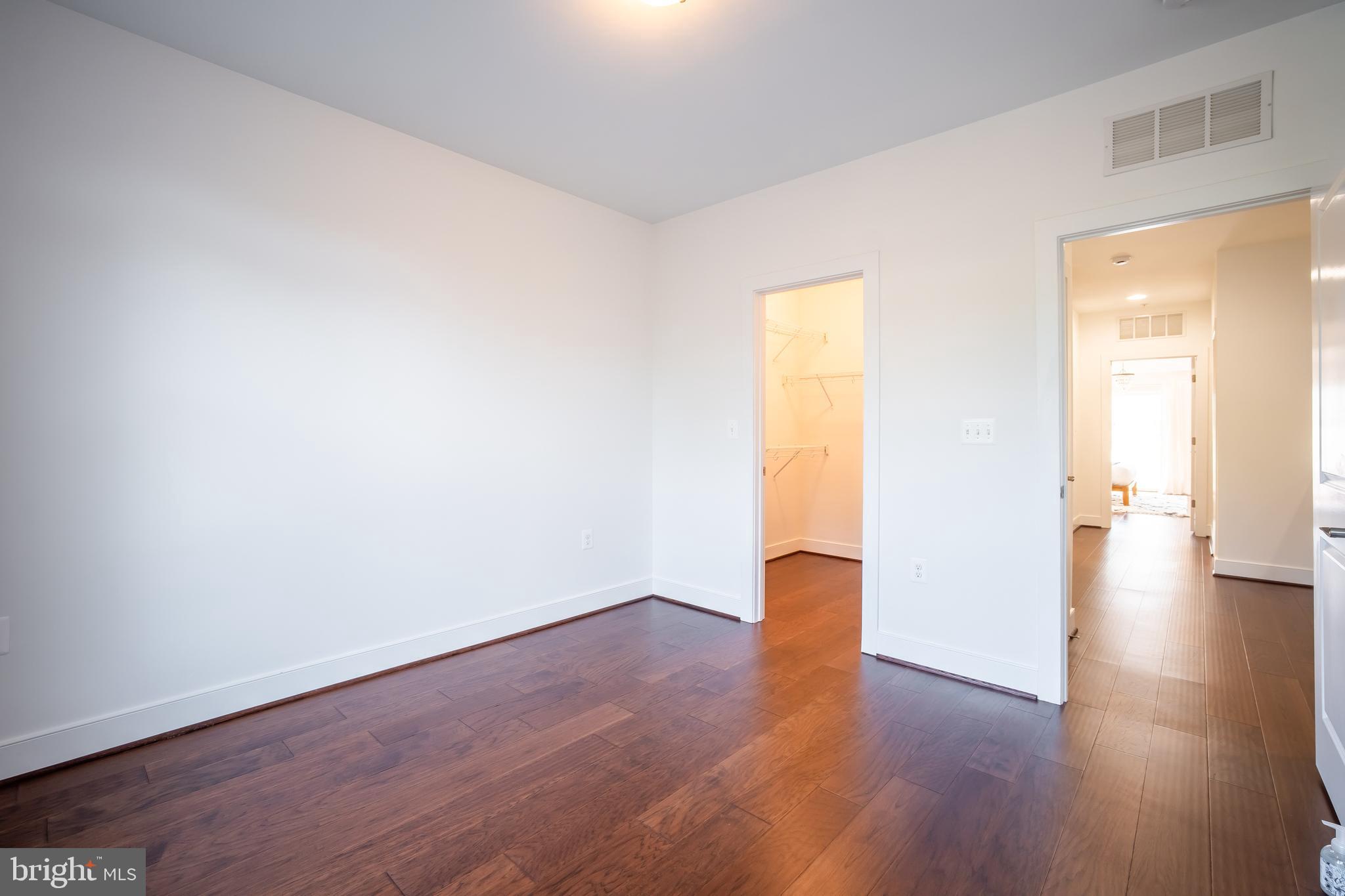 POTOMAC  YARDS - Residential Lease