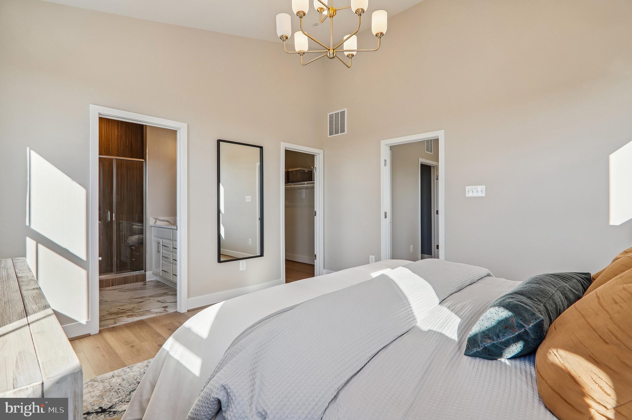 MANNING SQUARE TOWNS - Residential