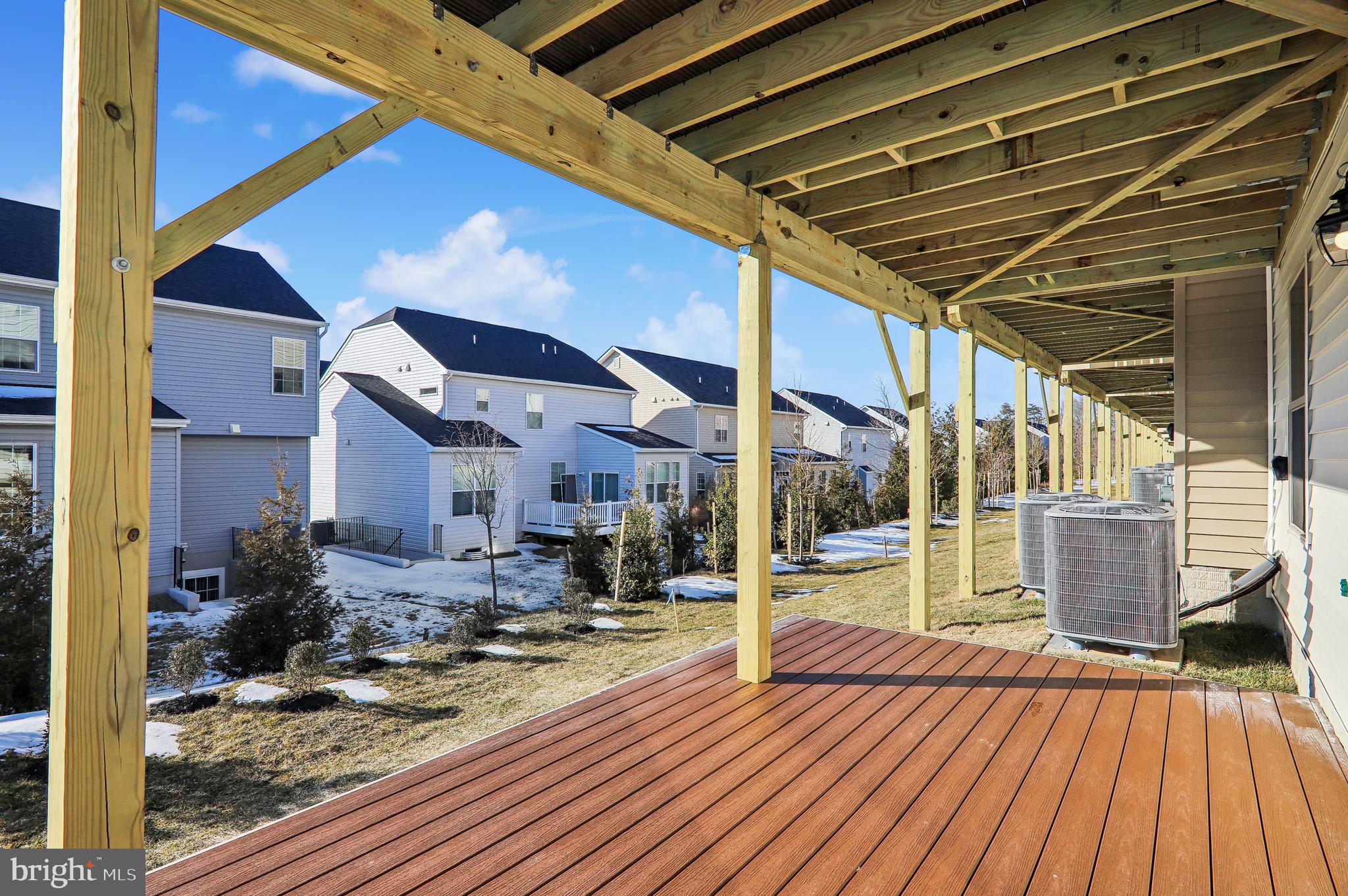 MANNING SQUARE TOWNS - Residential