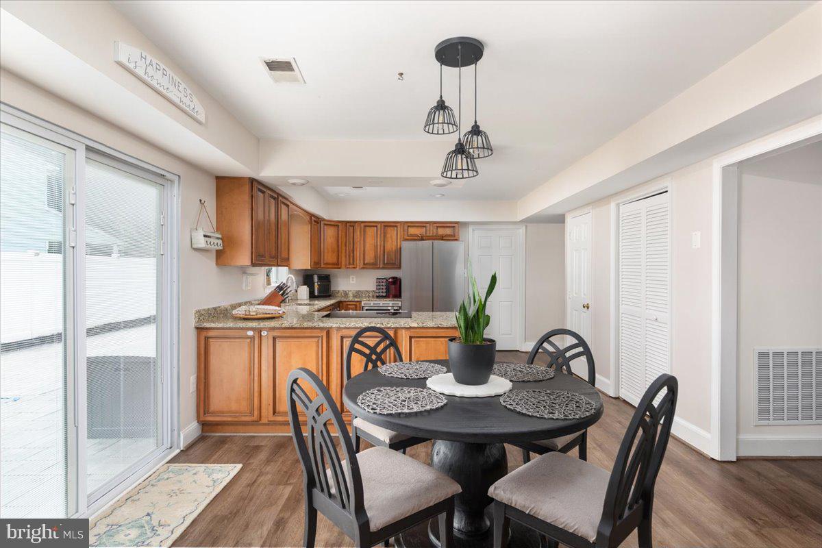 CEDAR KNOLLS - Residential