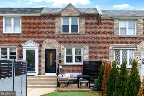 207 N Bishop Avenue, Clifton Heights, PA MLS: PADE2100776