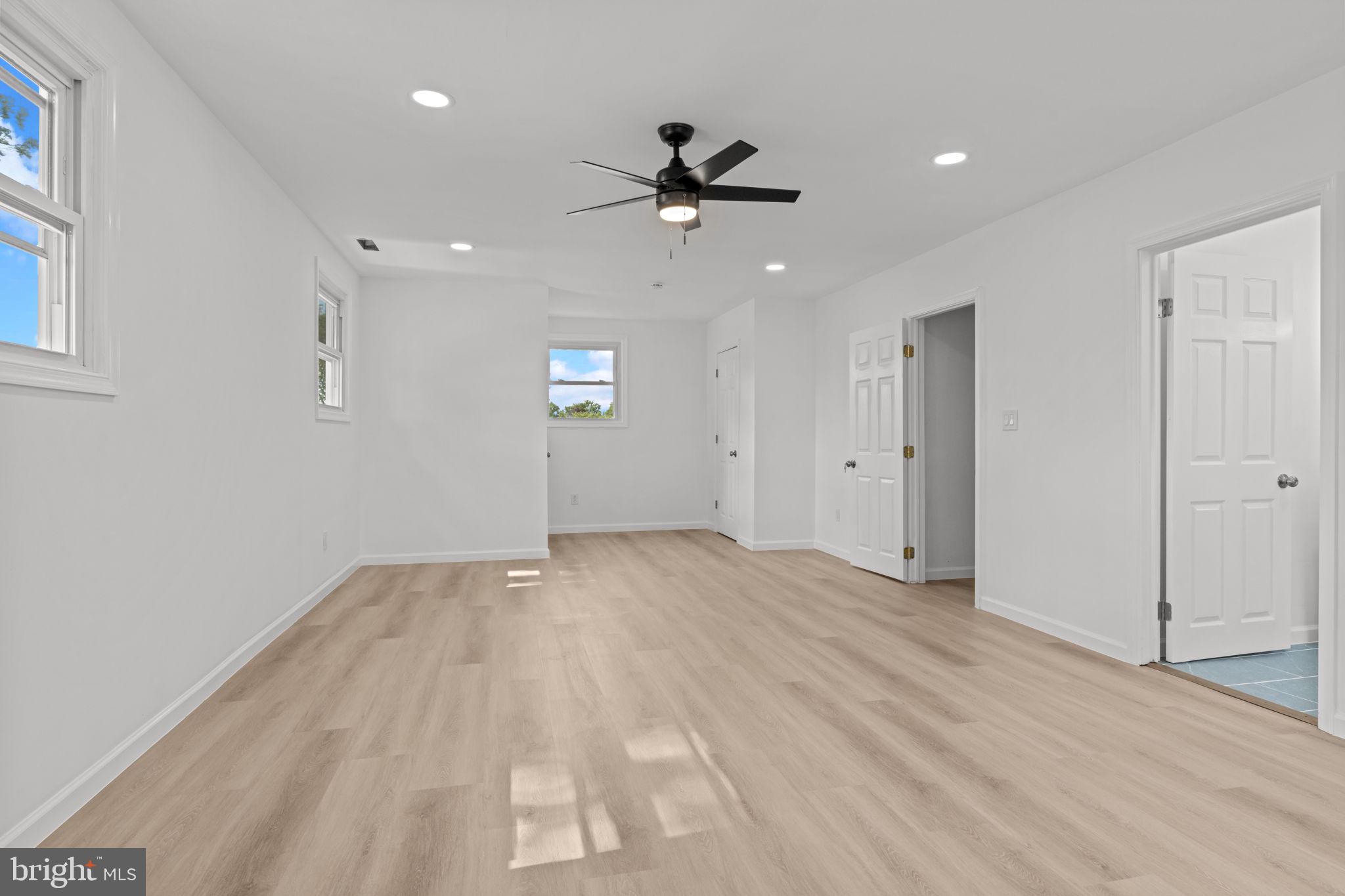 THORNRIDGE - Residential