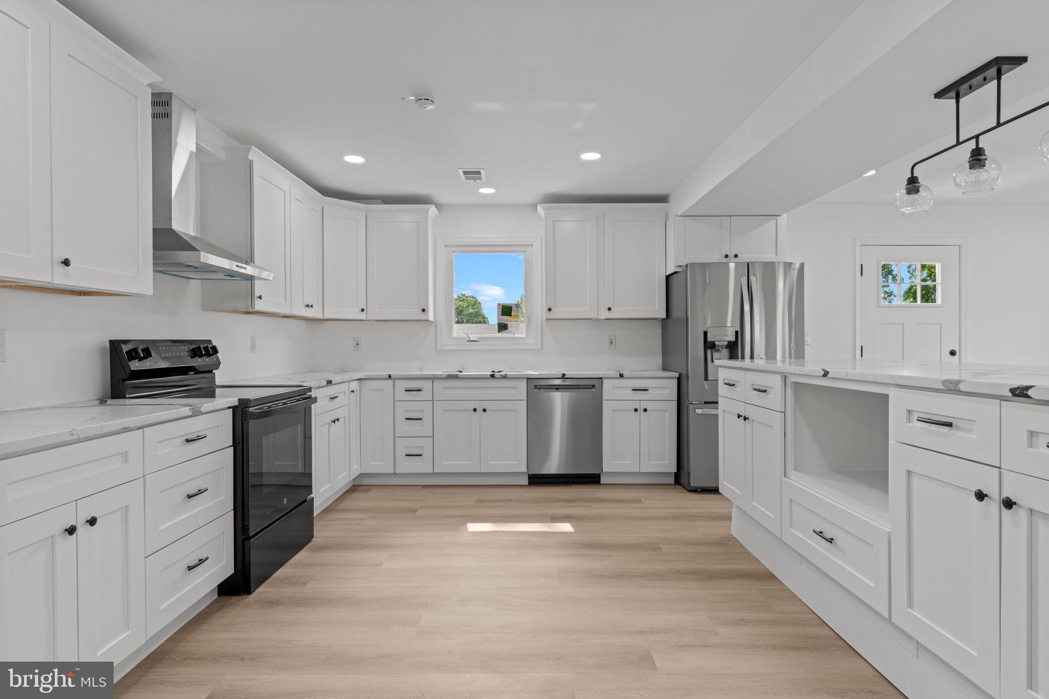 35 THIMBLEBERRY LANE