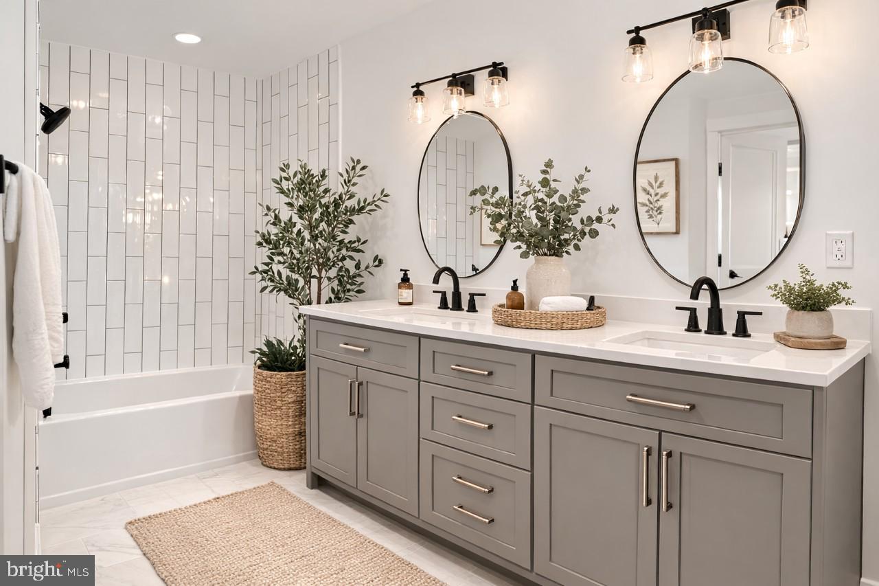 THORNRIDGE - Residential