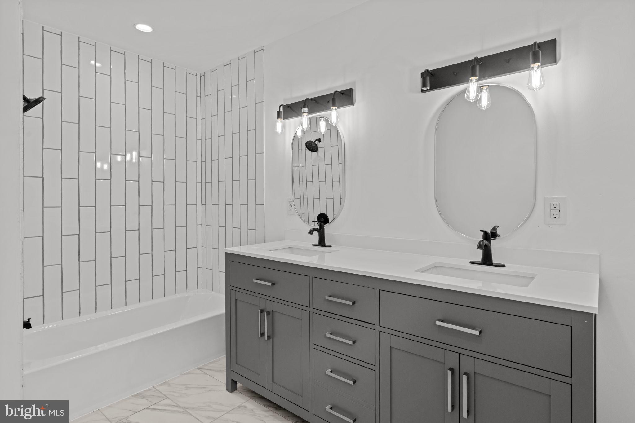 THORNRIDGE - Residential