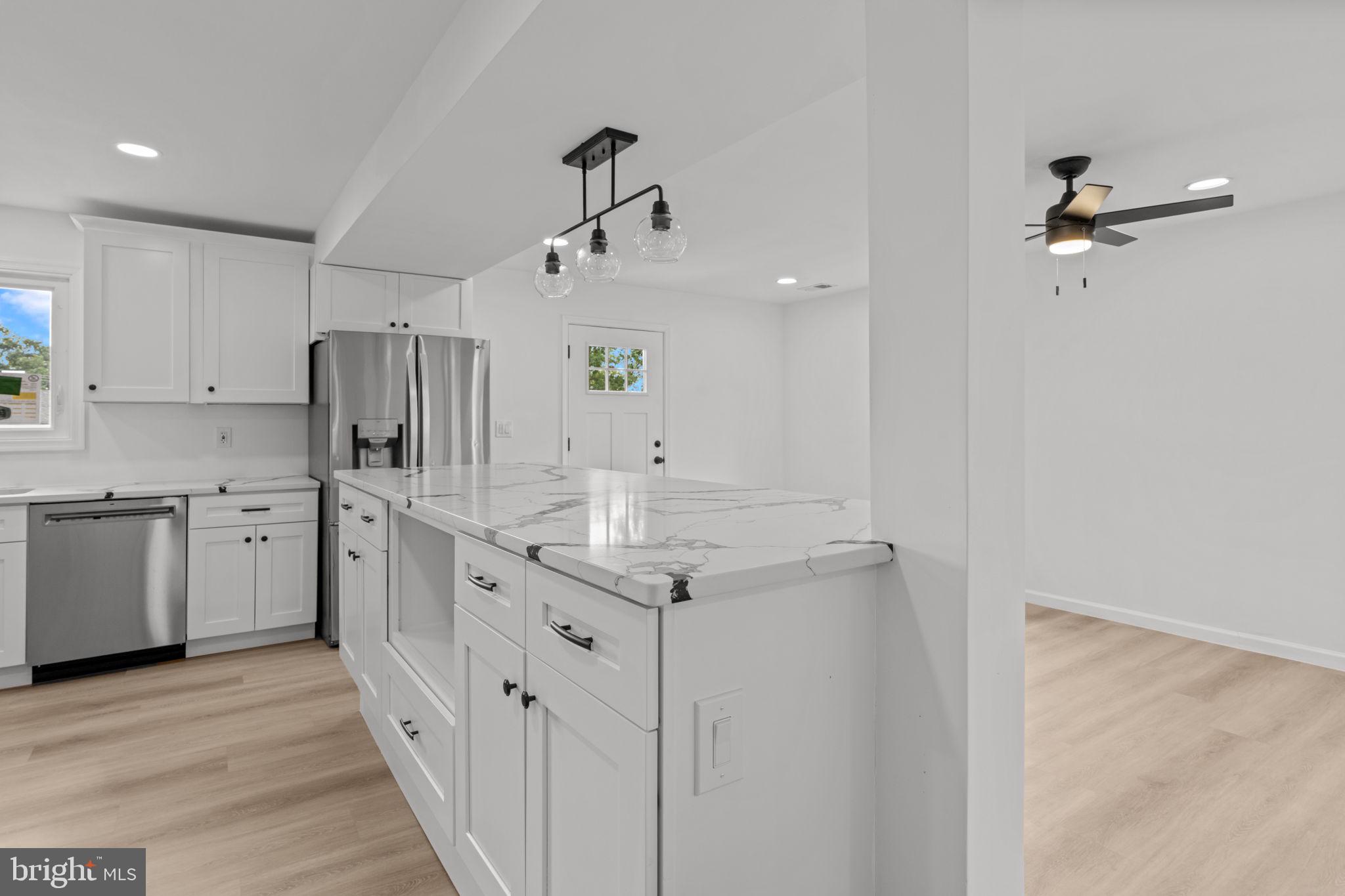 35 THIMBLEBERRY LANE