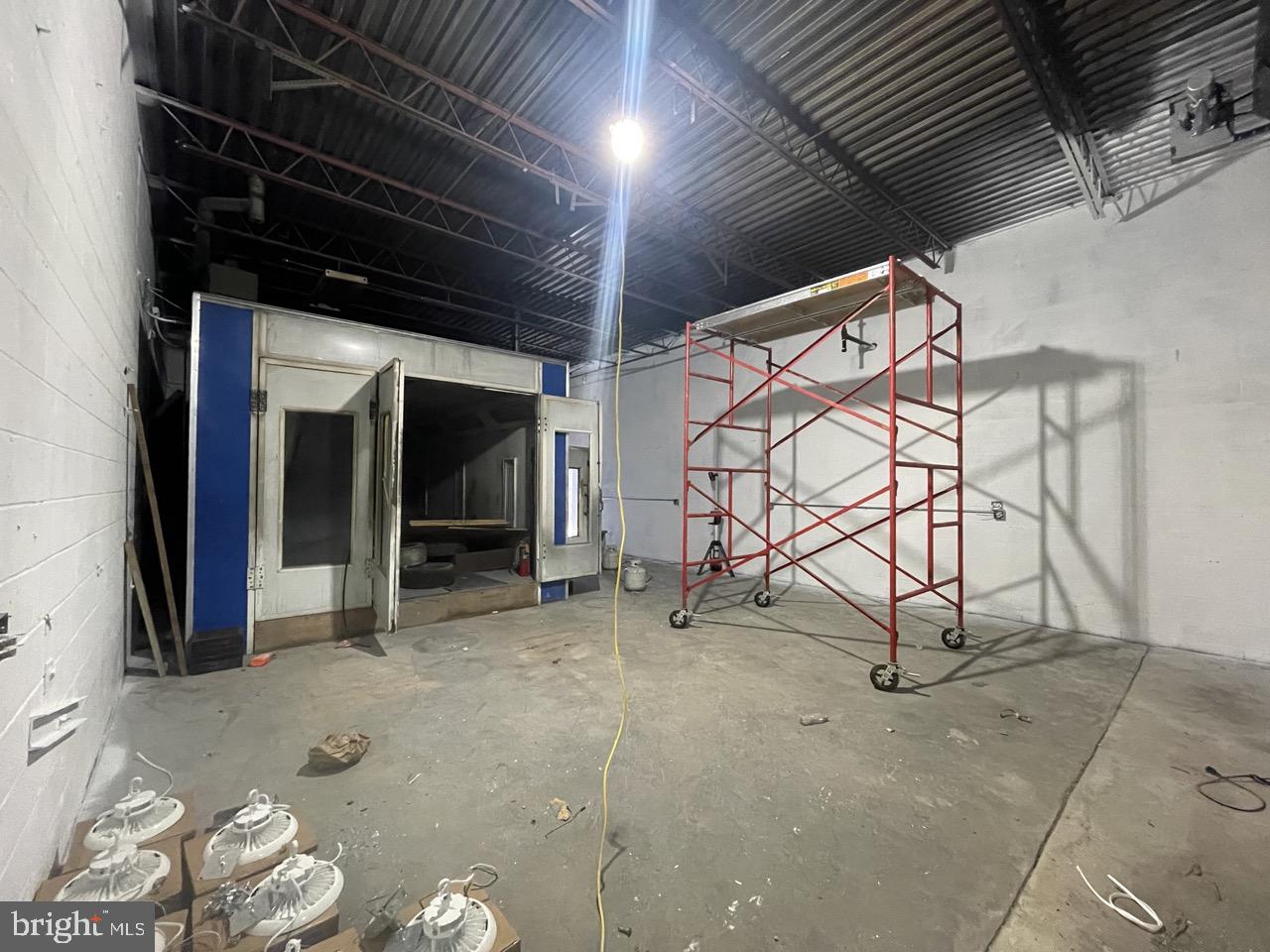 PHILADELPHIA (SOUTH) - Commercial Lease