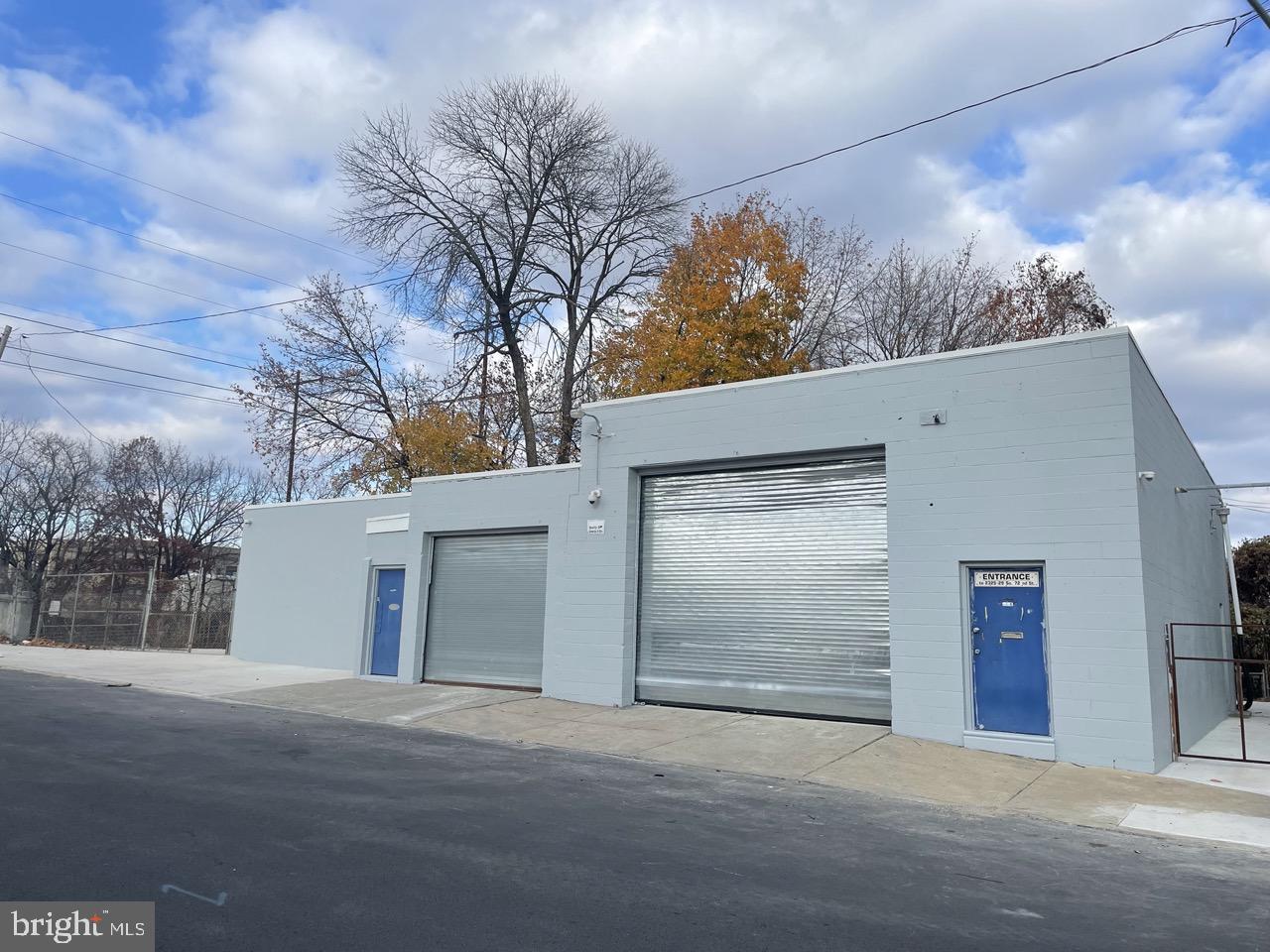 PHILADELPHIA (SOUTH) - Commercial Lease