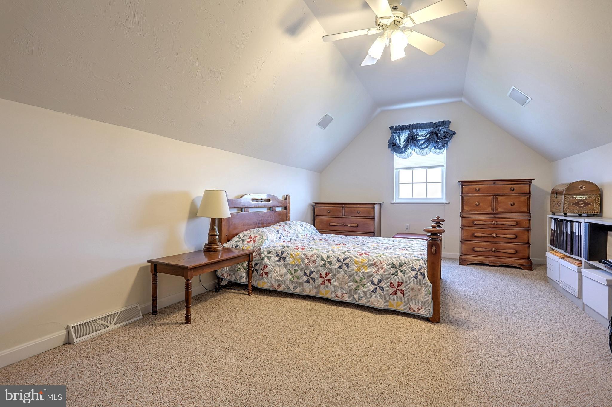 HIGHLAND MANOR - Residential