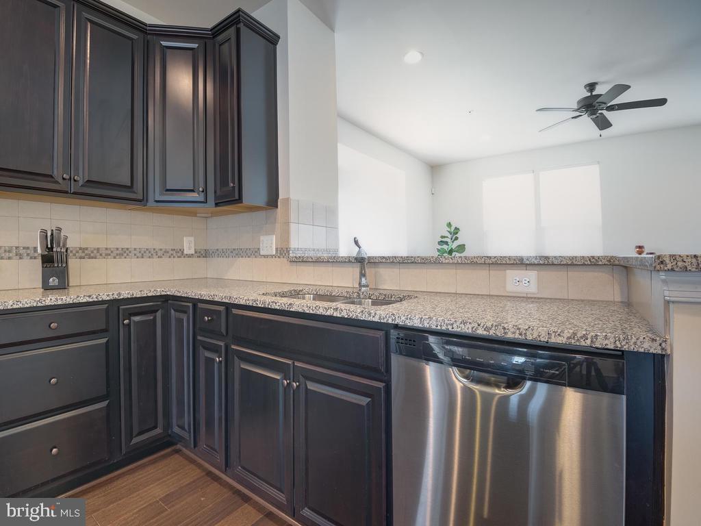 ADAMS CROSSING - Residential