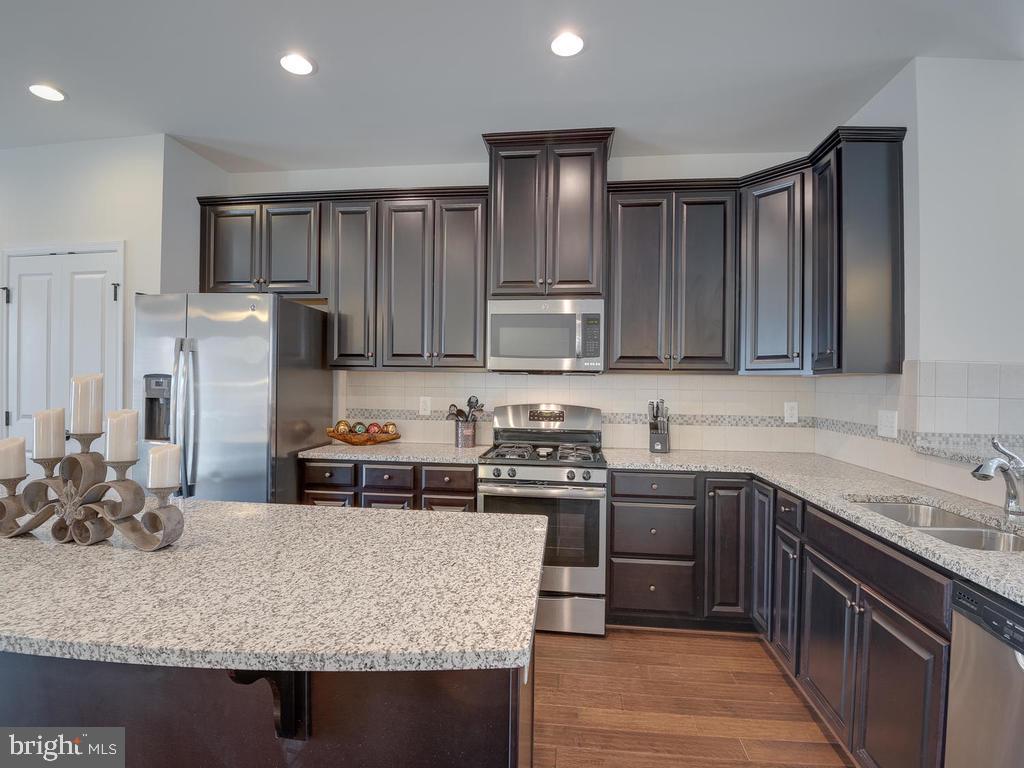 ADAMS CROSSING - Residential