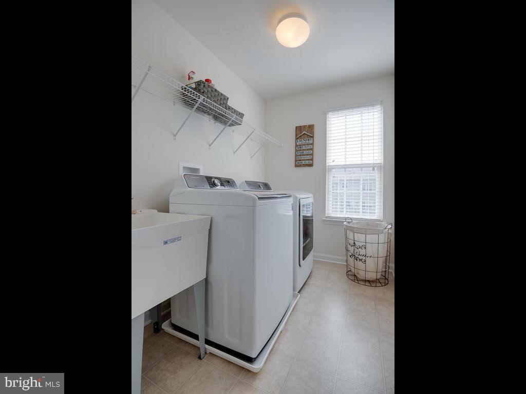 ADAMS CROSSING - Residential