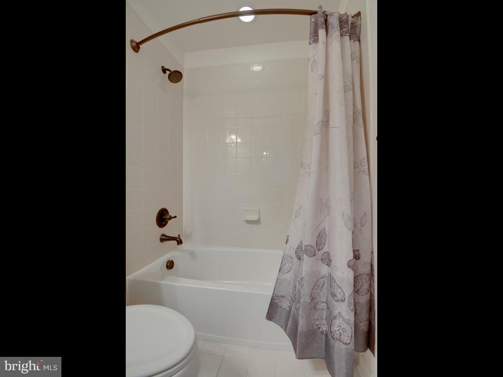 ADAMS CROSSING - Residential