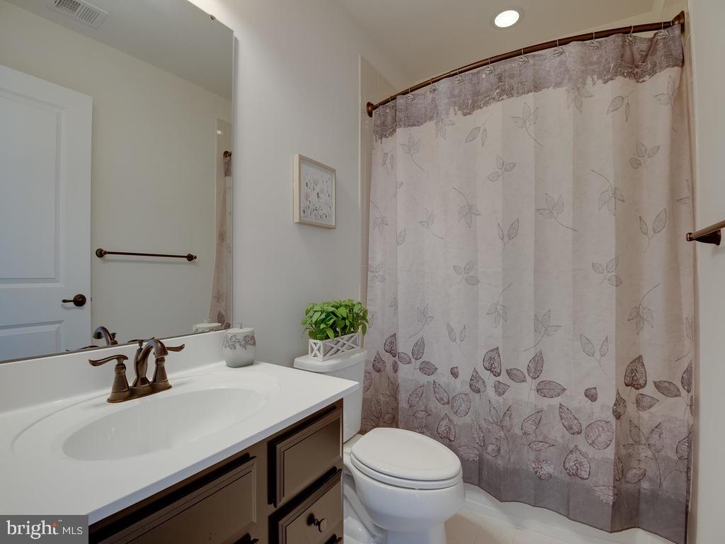 ADAMS CROSSING - Residential