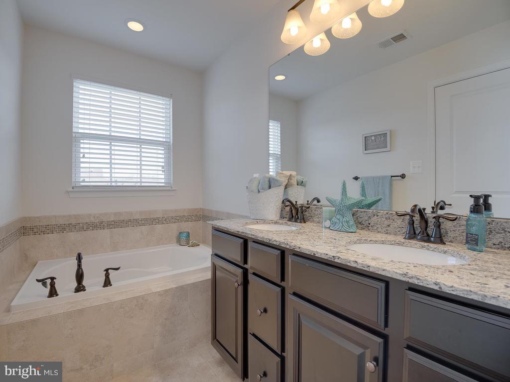 ADAMS CROSSING - Residential