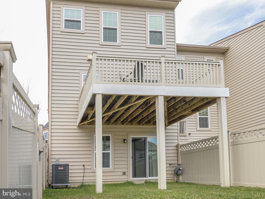 ADAMS CROSSING - Residential