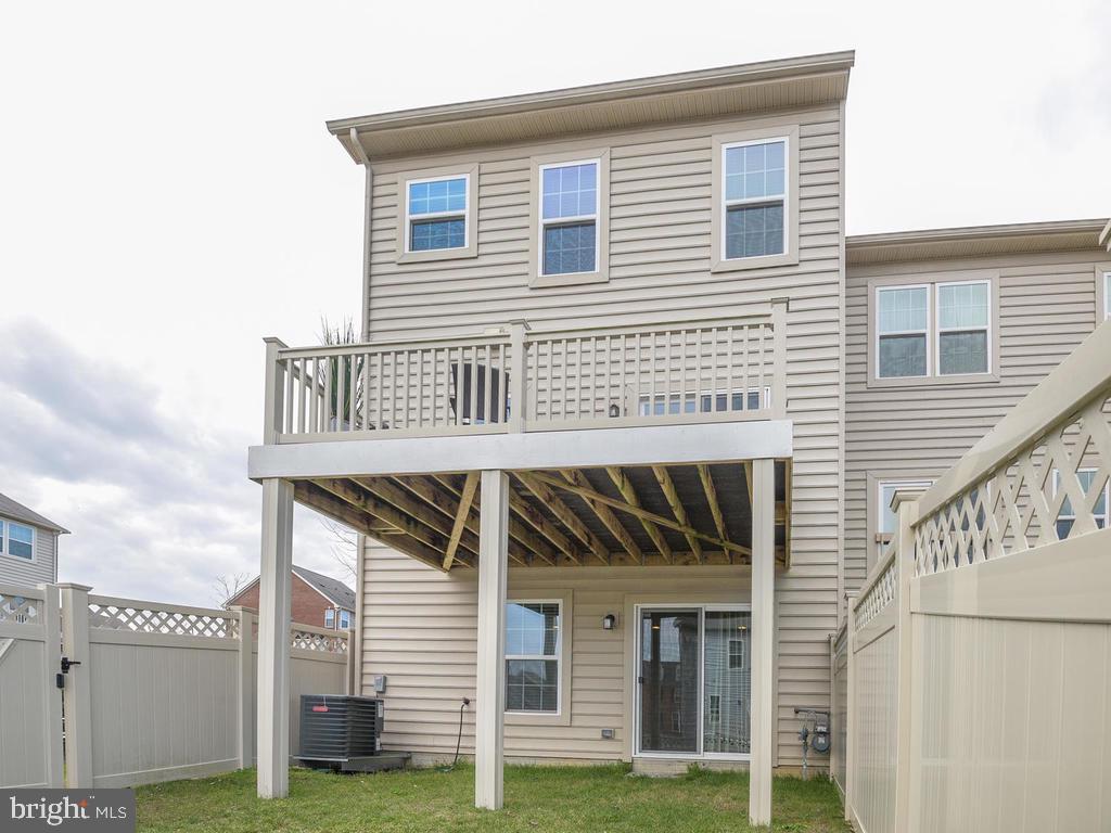 ADAMS CROSSING - Residential