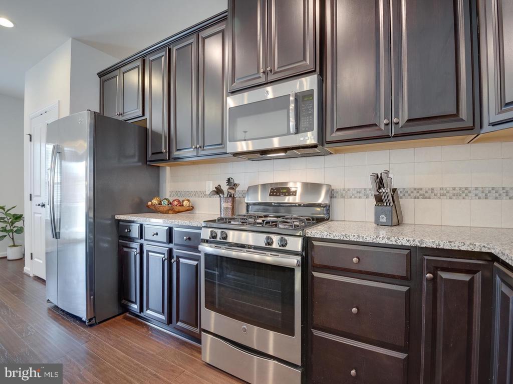 ADAMS CROSSING - Residential