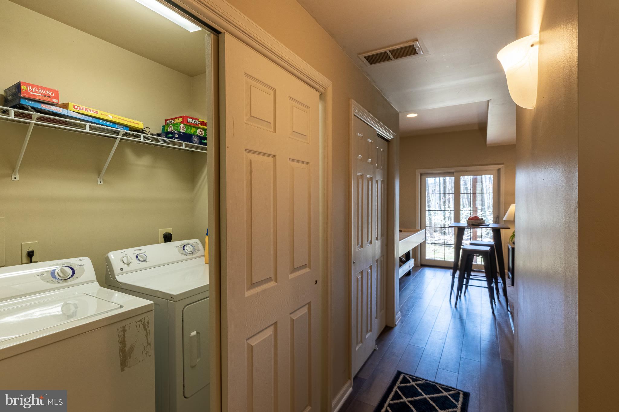 LAURELWOODS - Residential