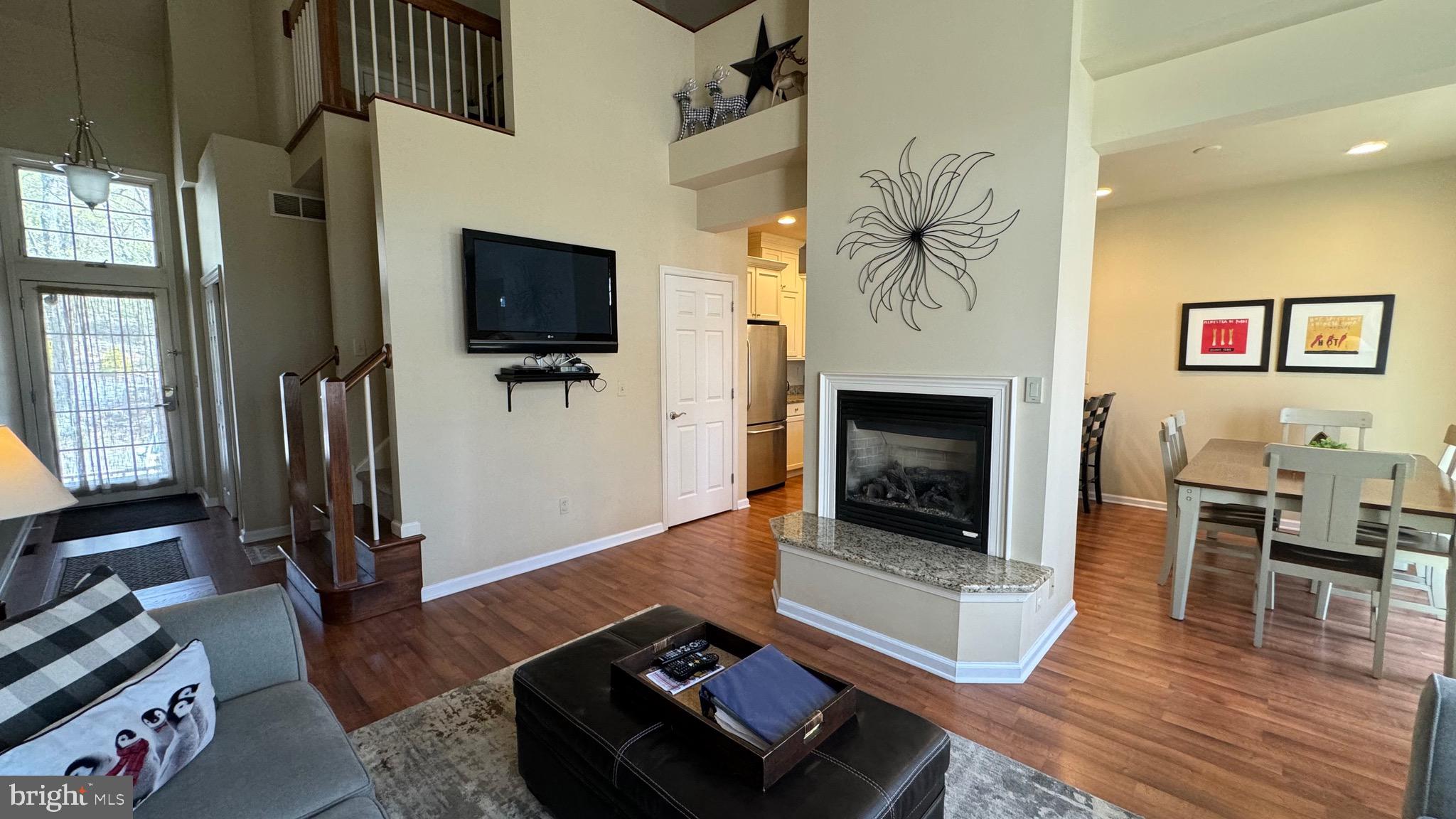 LAURELWOODS - Residential