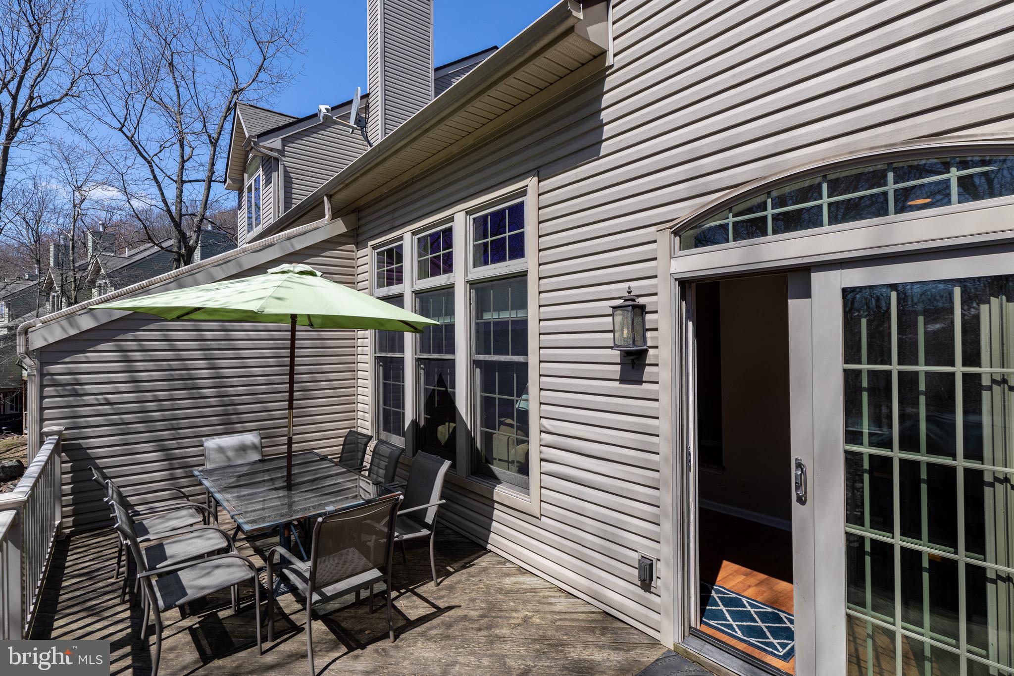 LAURELWOODS - Residential