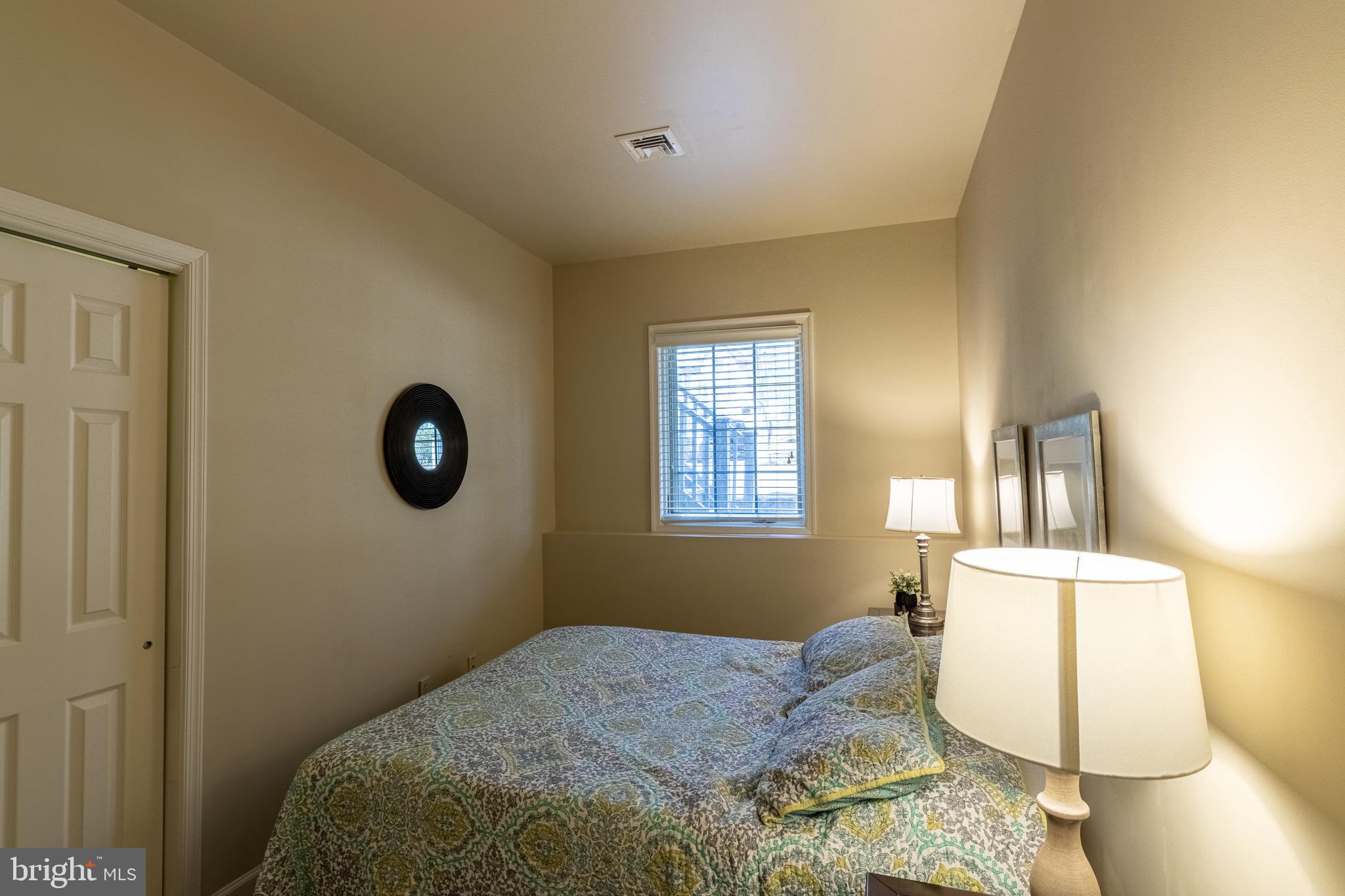 LAURELWOODS - Residential