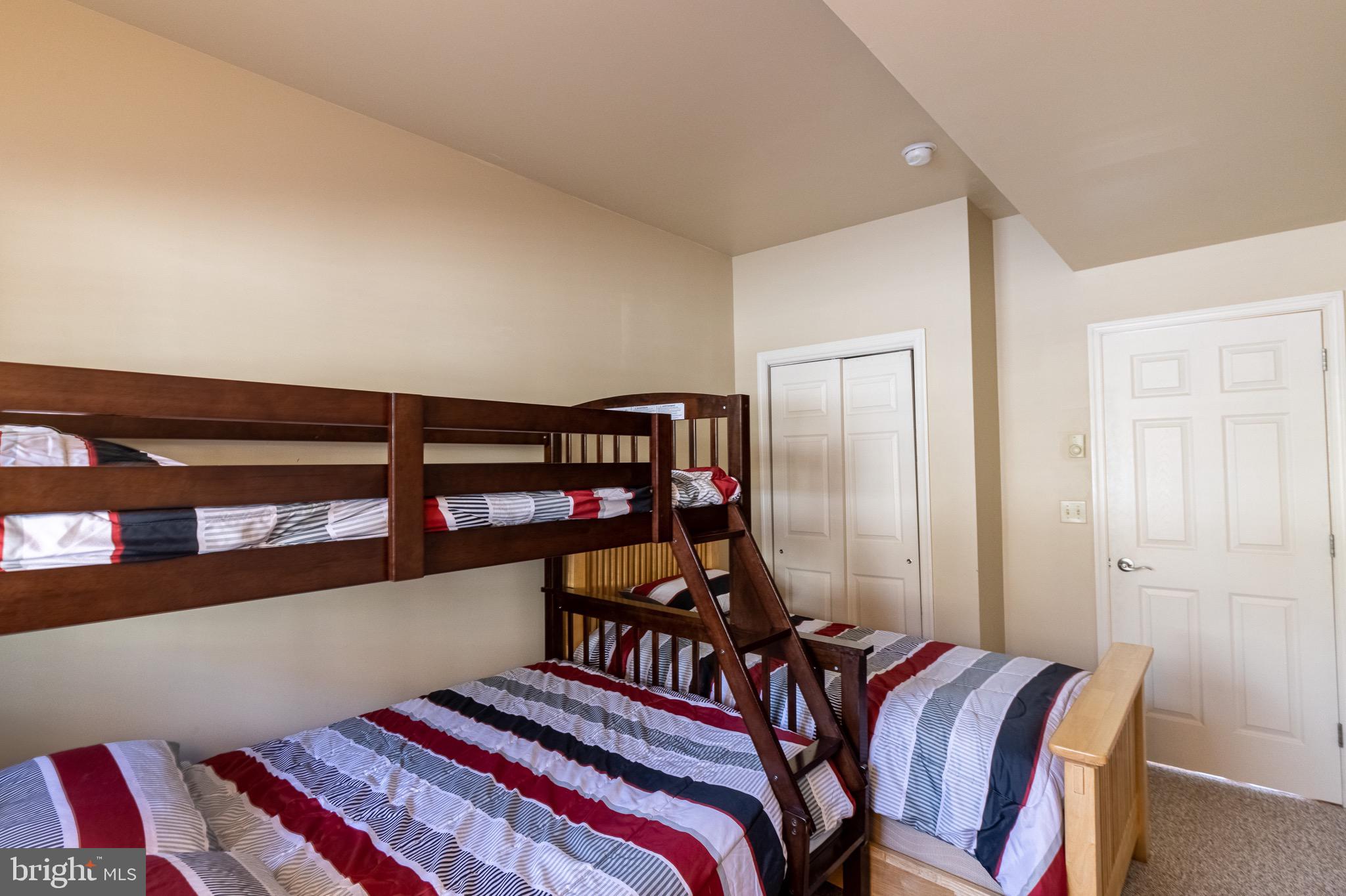 LAURELWOODS - Residential