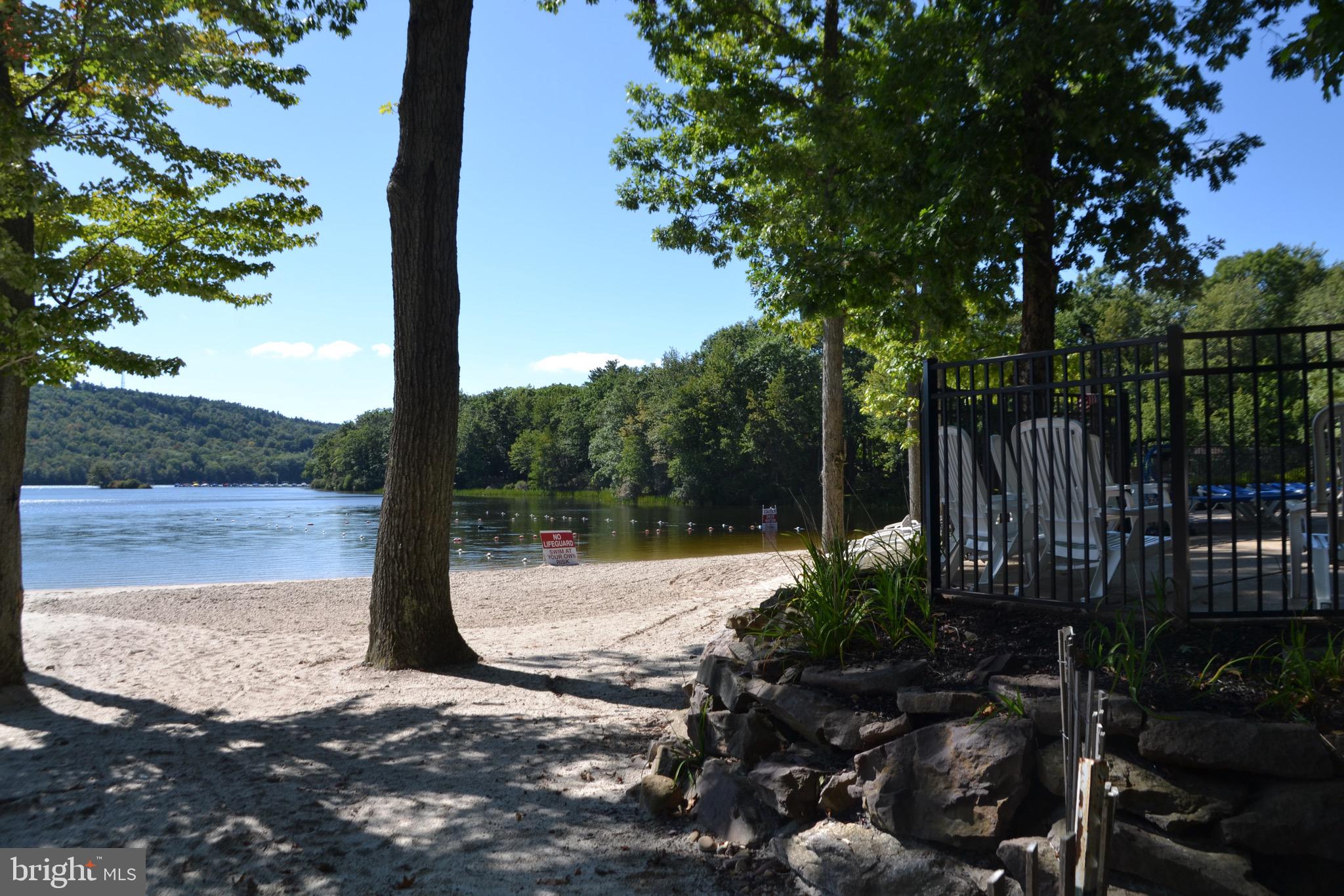 LAURELWOODS - Residential