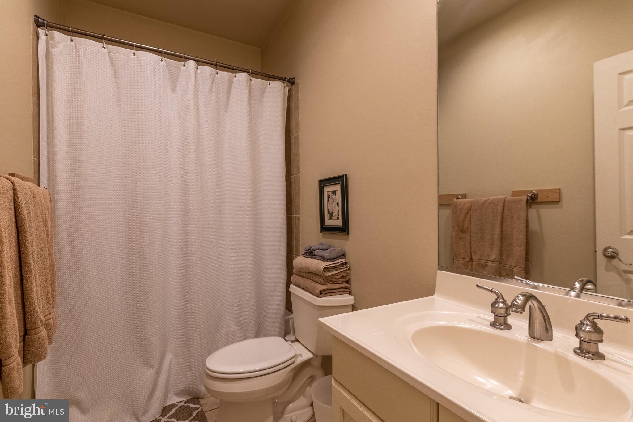 LAURELWOODS - Residential