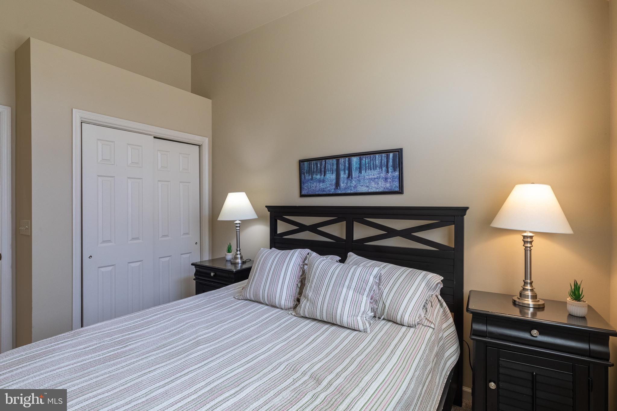 LAURELWOODS - Residential