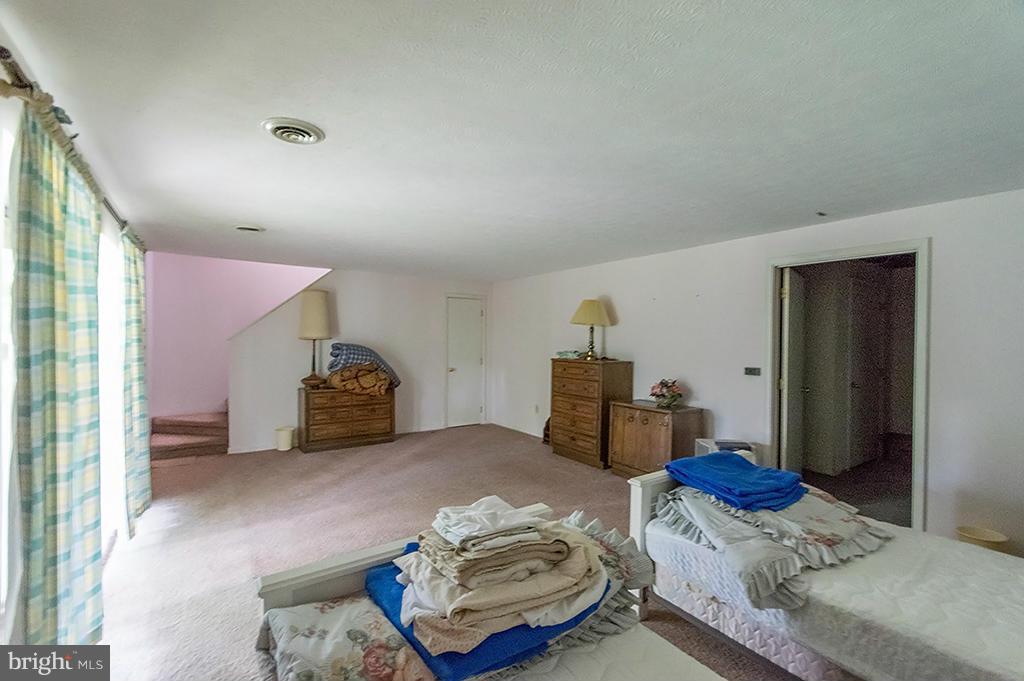 CAPON RIVER VISTA - Residential