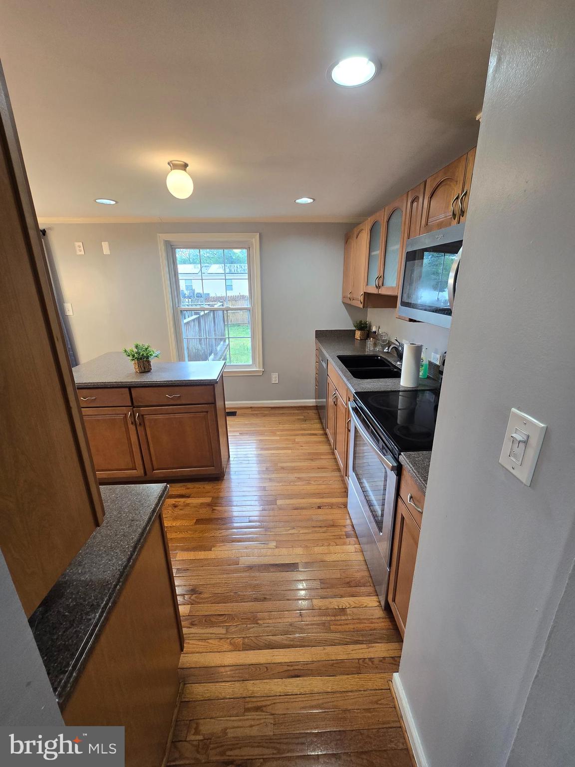 MAPLEWOOD - Residential