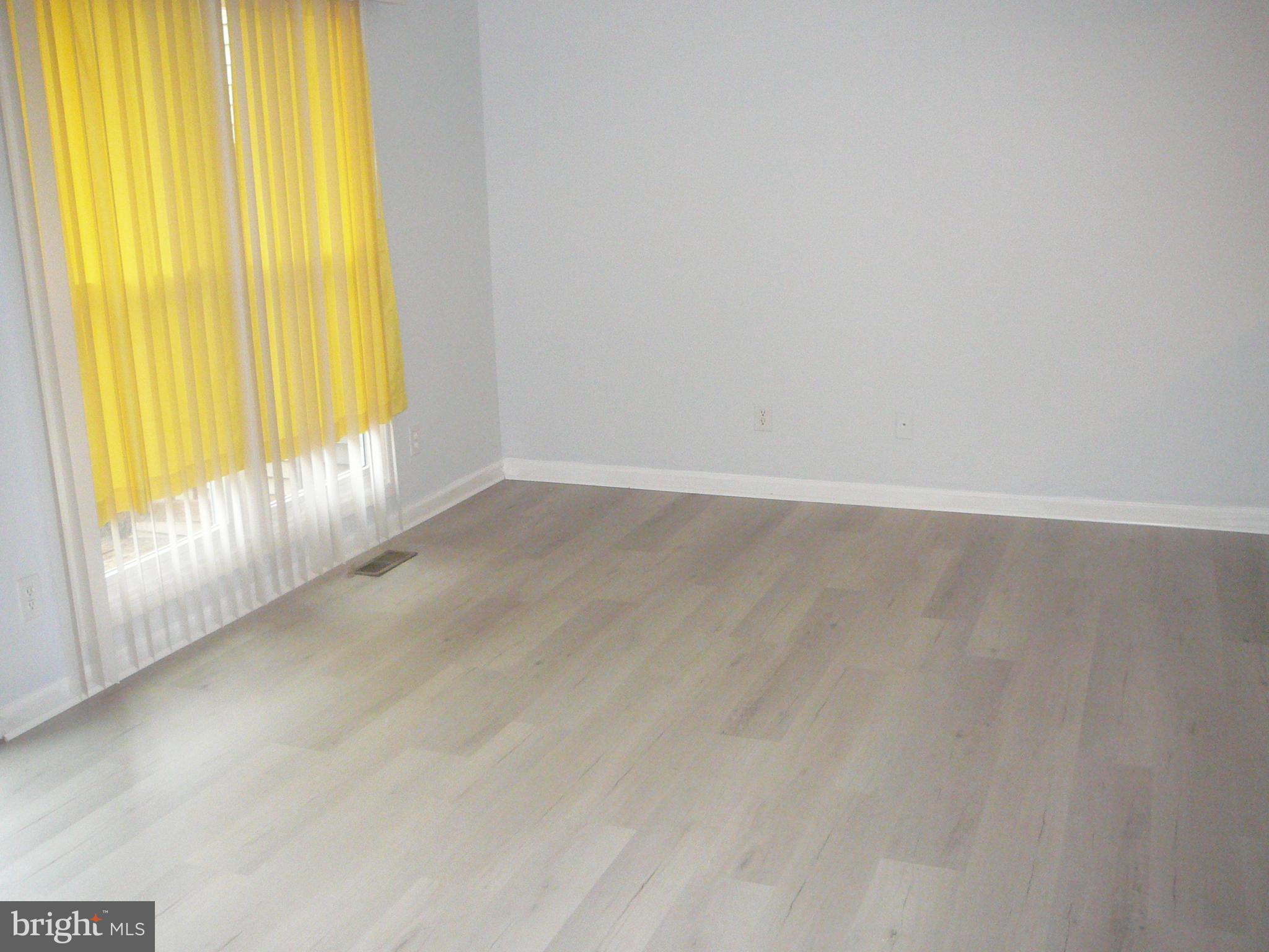 ENGLAND RUN TOWNHOUSES - Residential Lease