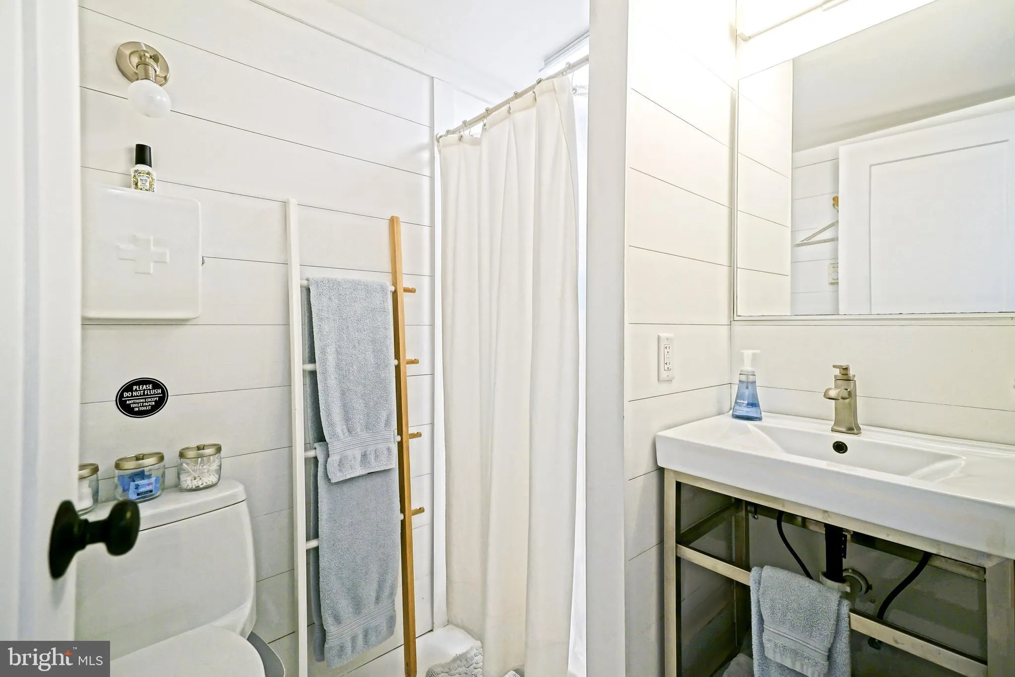 Rehoboth Beach, Delaware 19971, United States, 2 Bedrooms Bedrooms, ,2 BathroomsBathrooms,Residential,Active,217464