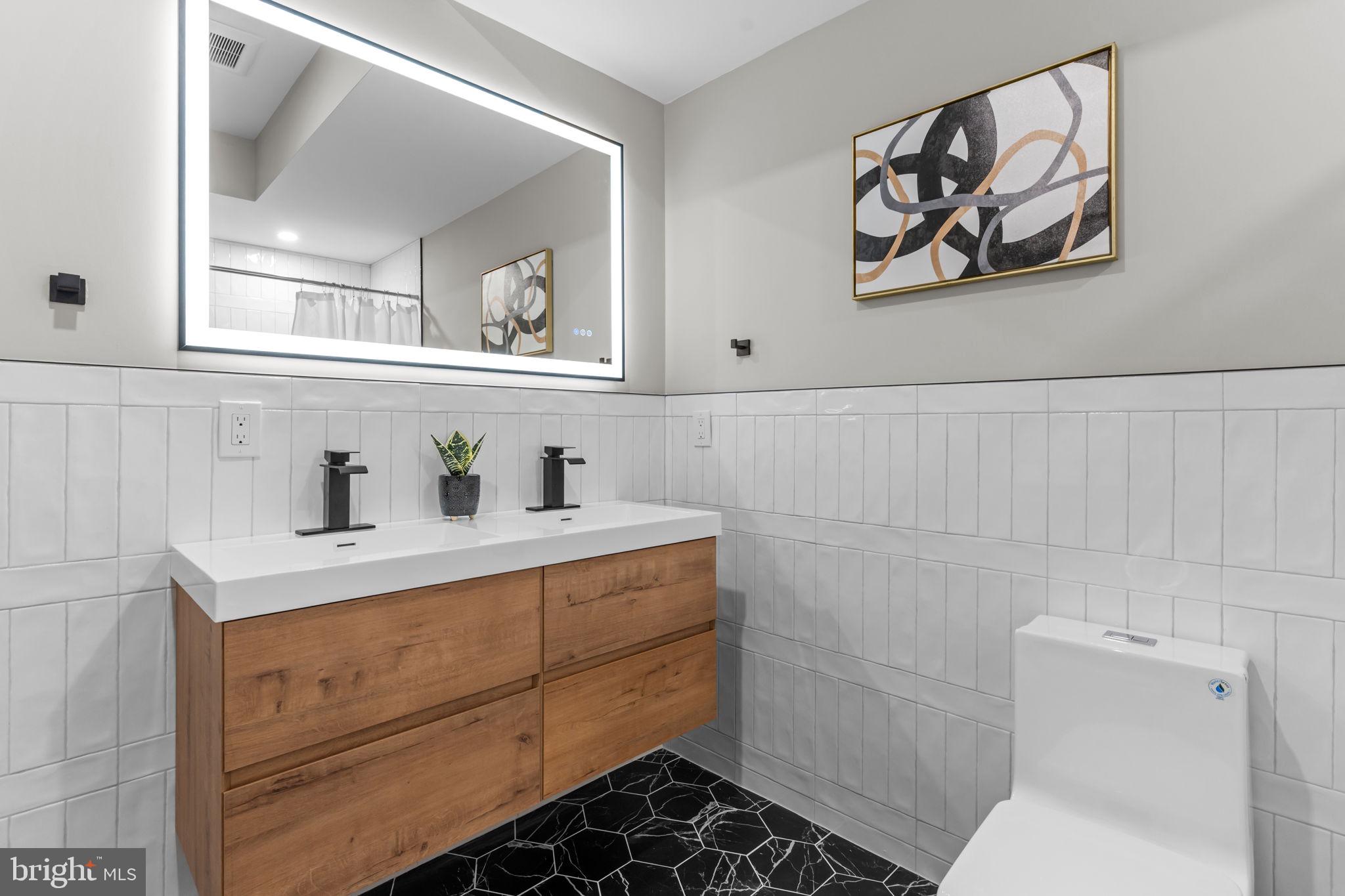 OLDE KENSINGTON - Residential