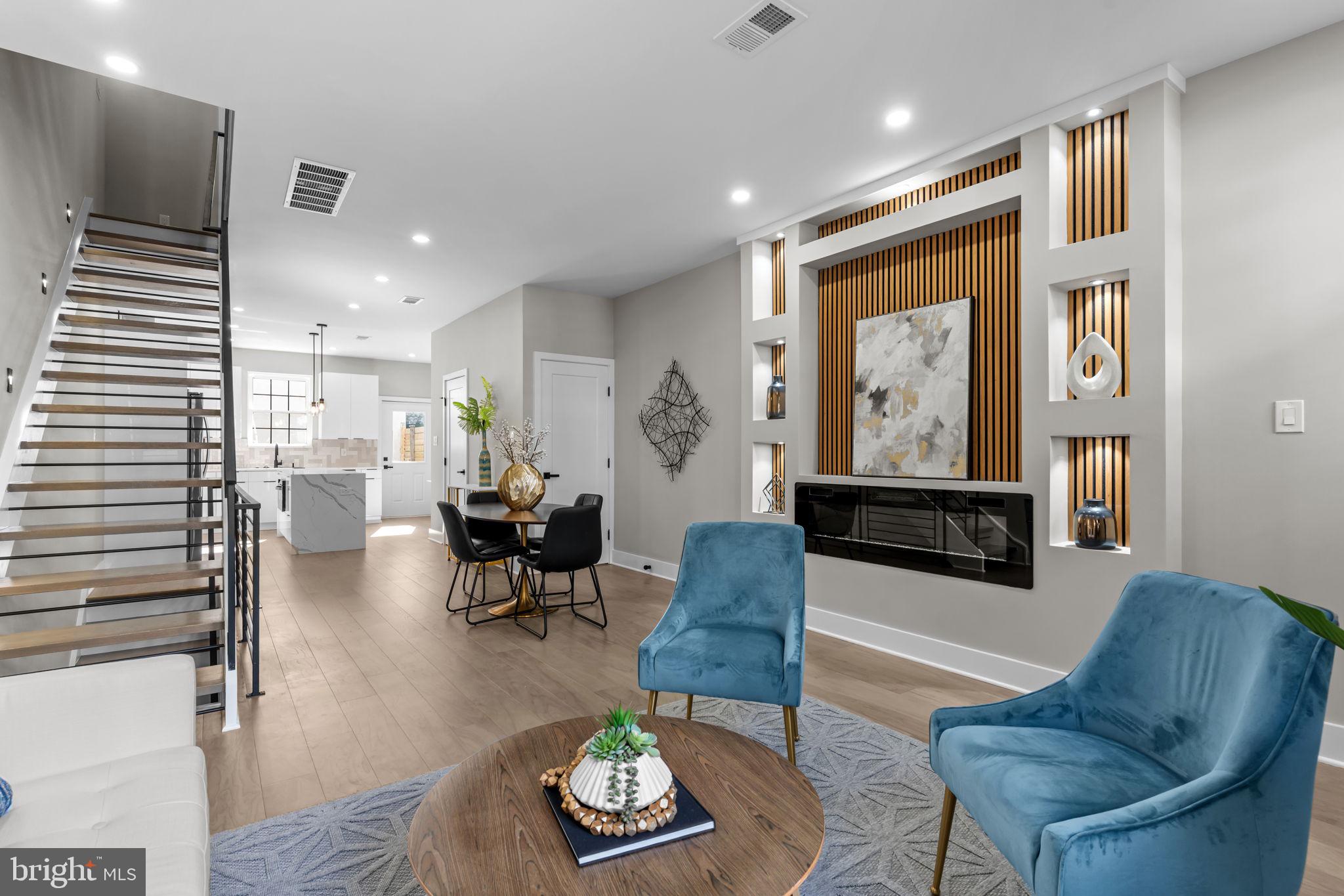 OLDE KENSINGTON - Residential