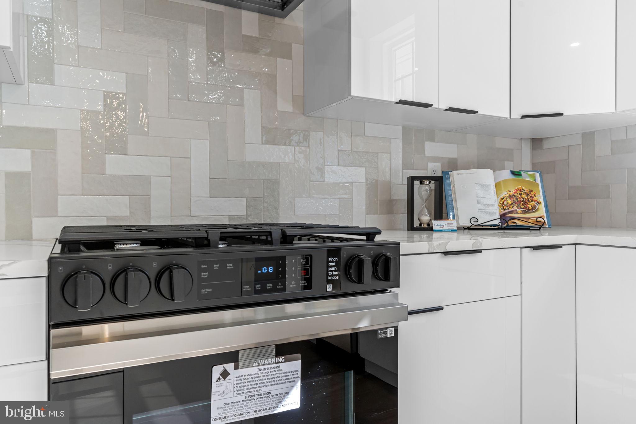 OLDE KENSINGTON - Residential