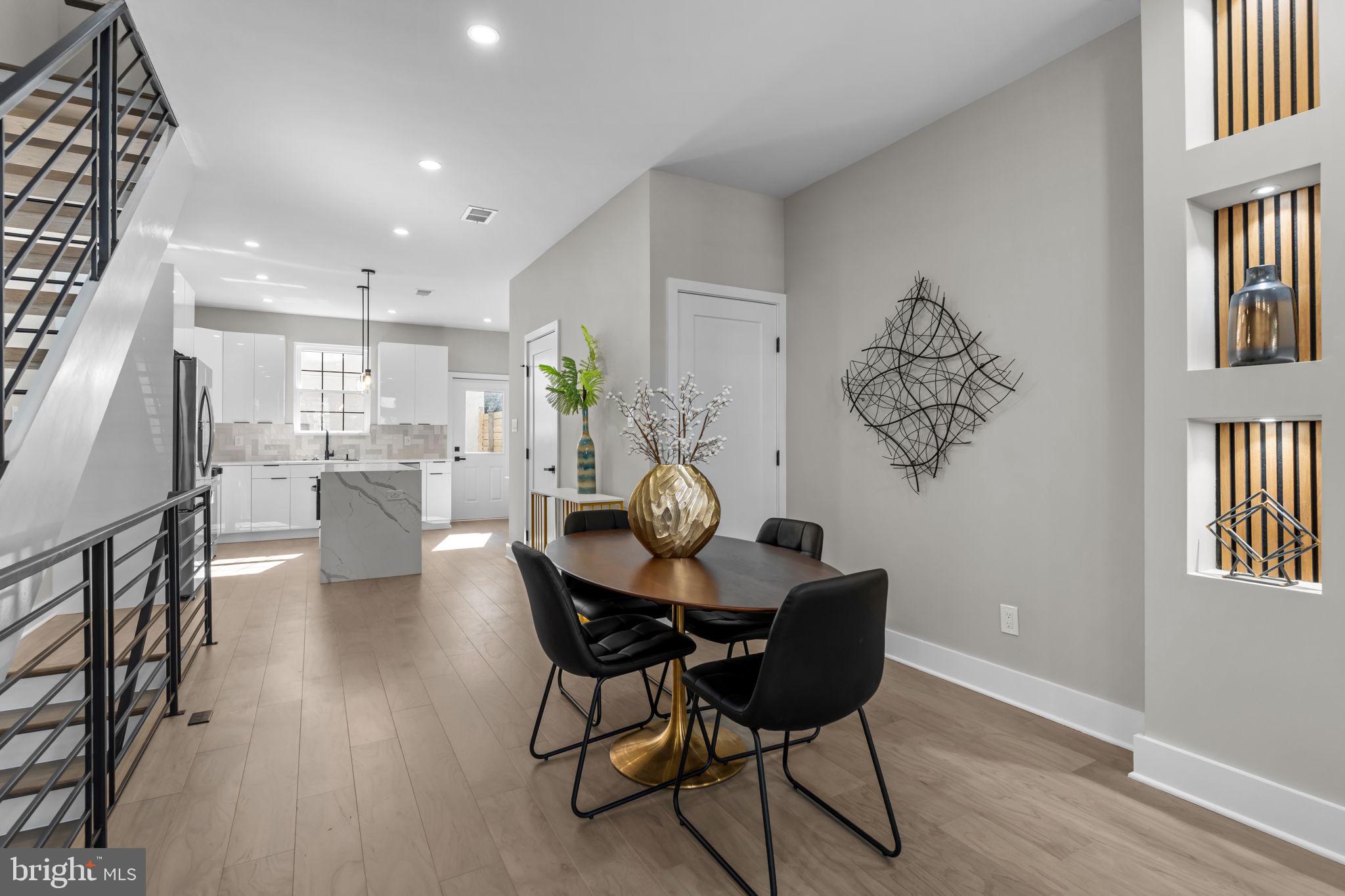 OLDE KENSINGTON - Residential