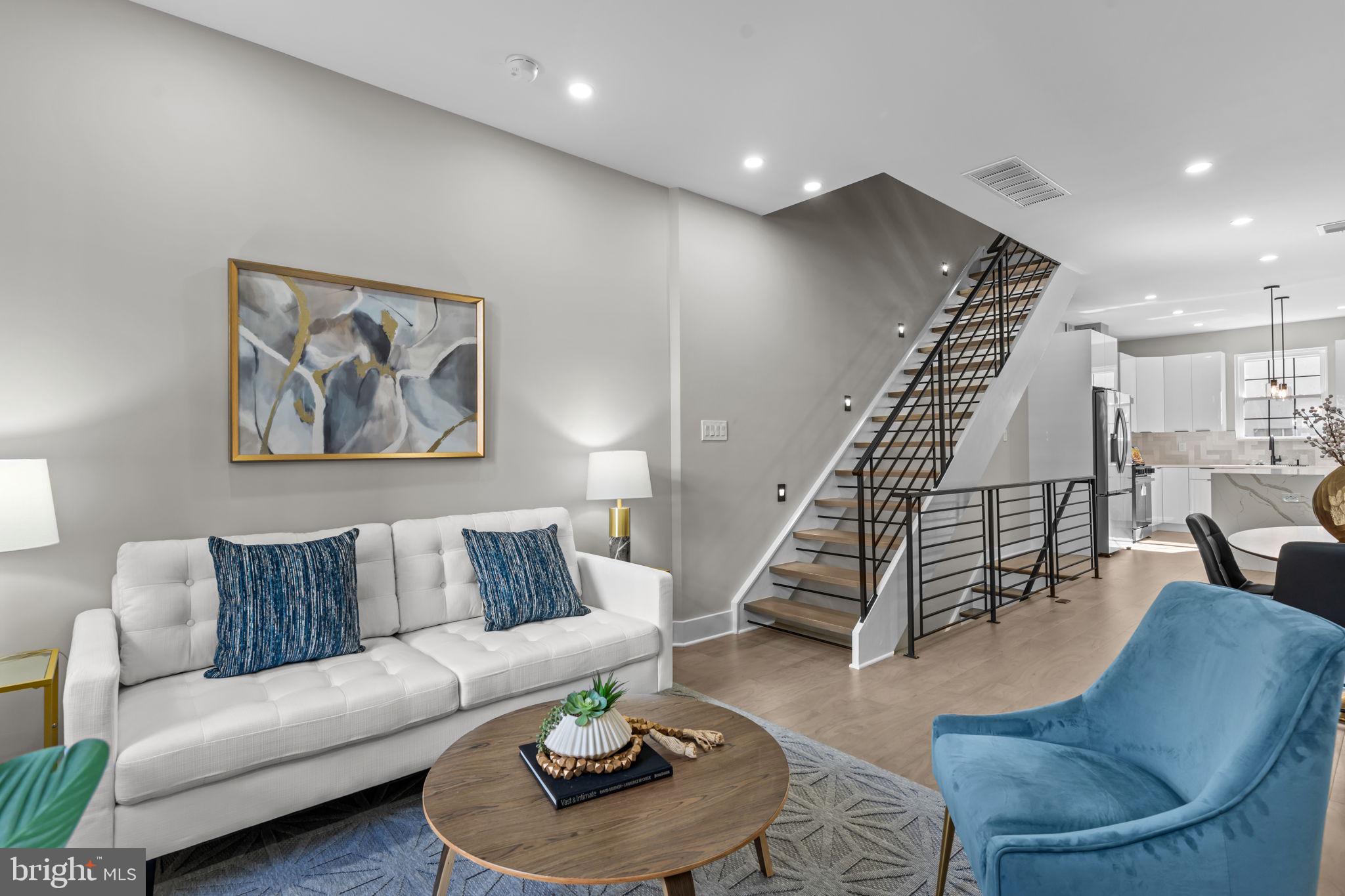 OLDE KENSINGTON - Residential