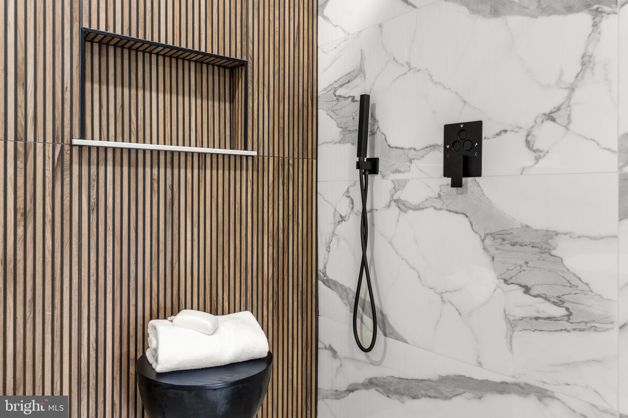 OLDE KENSINGTON - Residential