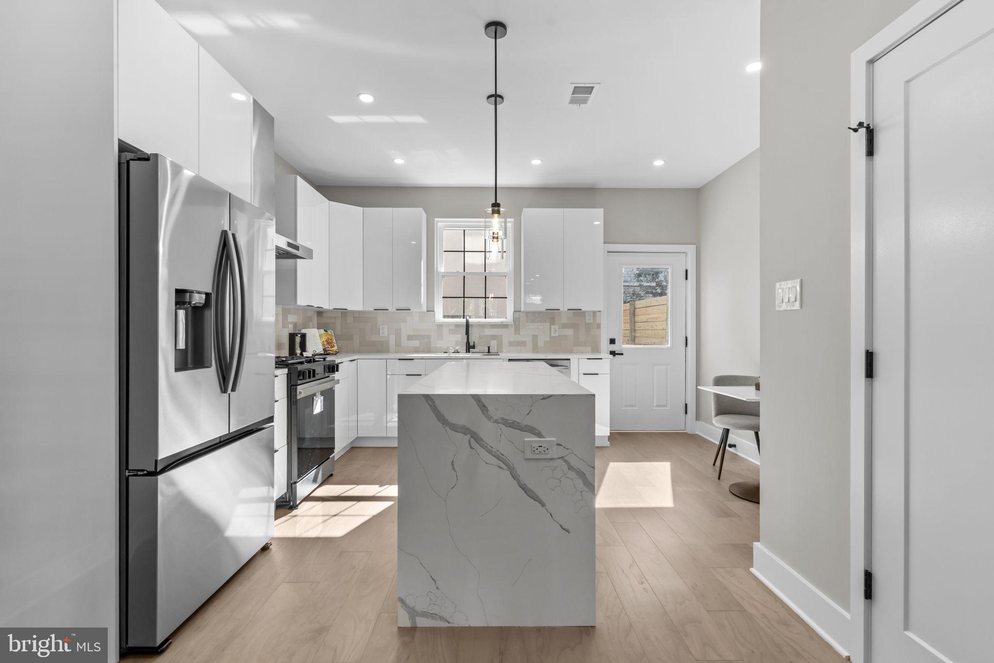 OLDE KENSINGTON - Residential