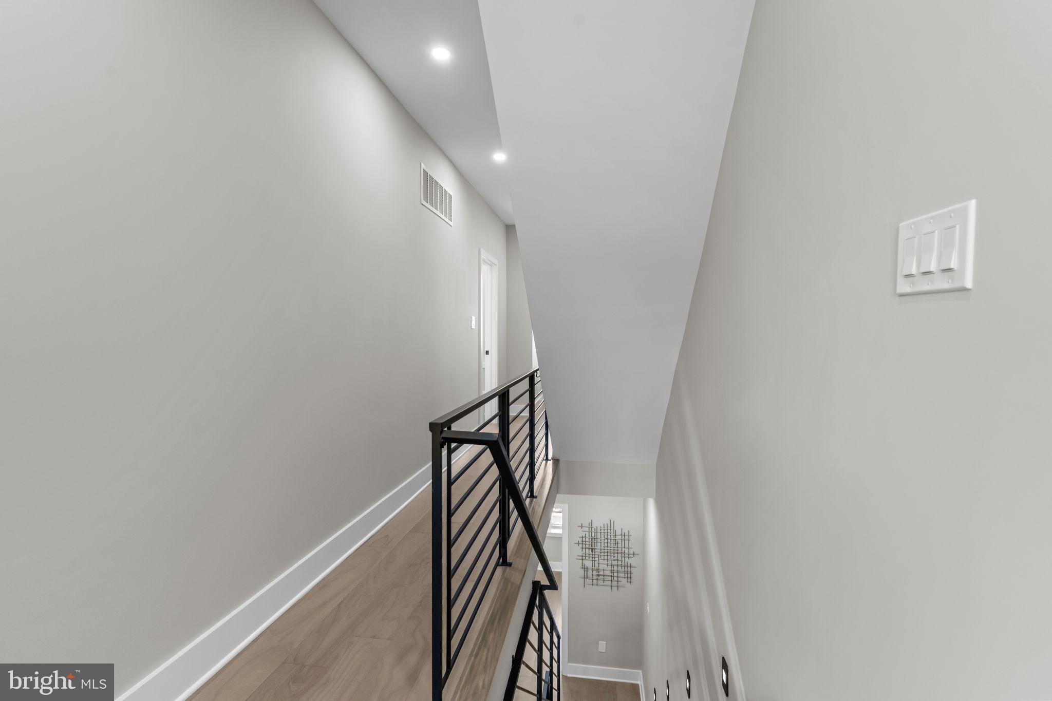 OLDE KENSINGTON - Residential