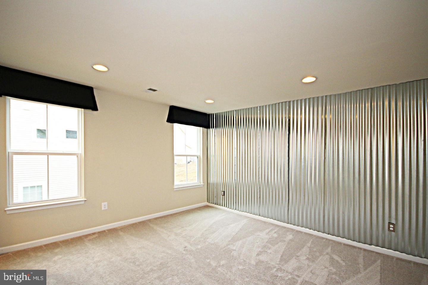 SCOTLAND HEIGHTS - Residential Lease