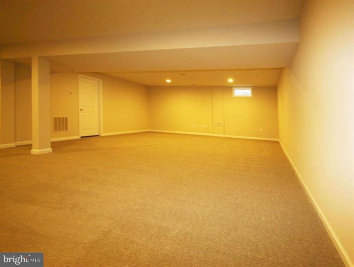 SCOTLAND HEIGHTS - Residential Lease