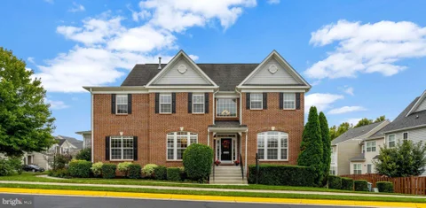 6238 Lawson Drive, Haymarket, VA MLS: VAPW2130248