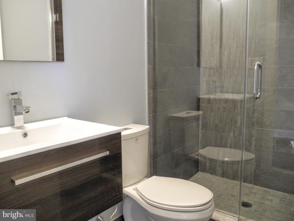 2012 W GIRARD AVENUE UNIT 14B