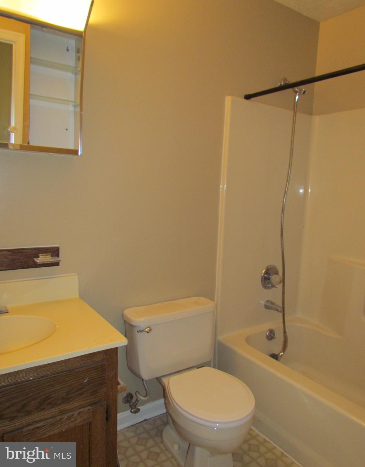 GREENVIEW VILLAGE - Residential