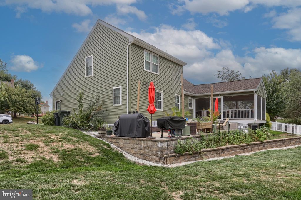 Photo of 8 Brooklane Court, ELIZABETHTOWN, PA 17022 (MLS # PALA2076880)