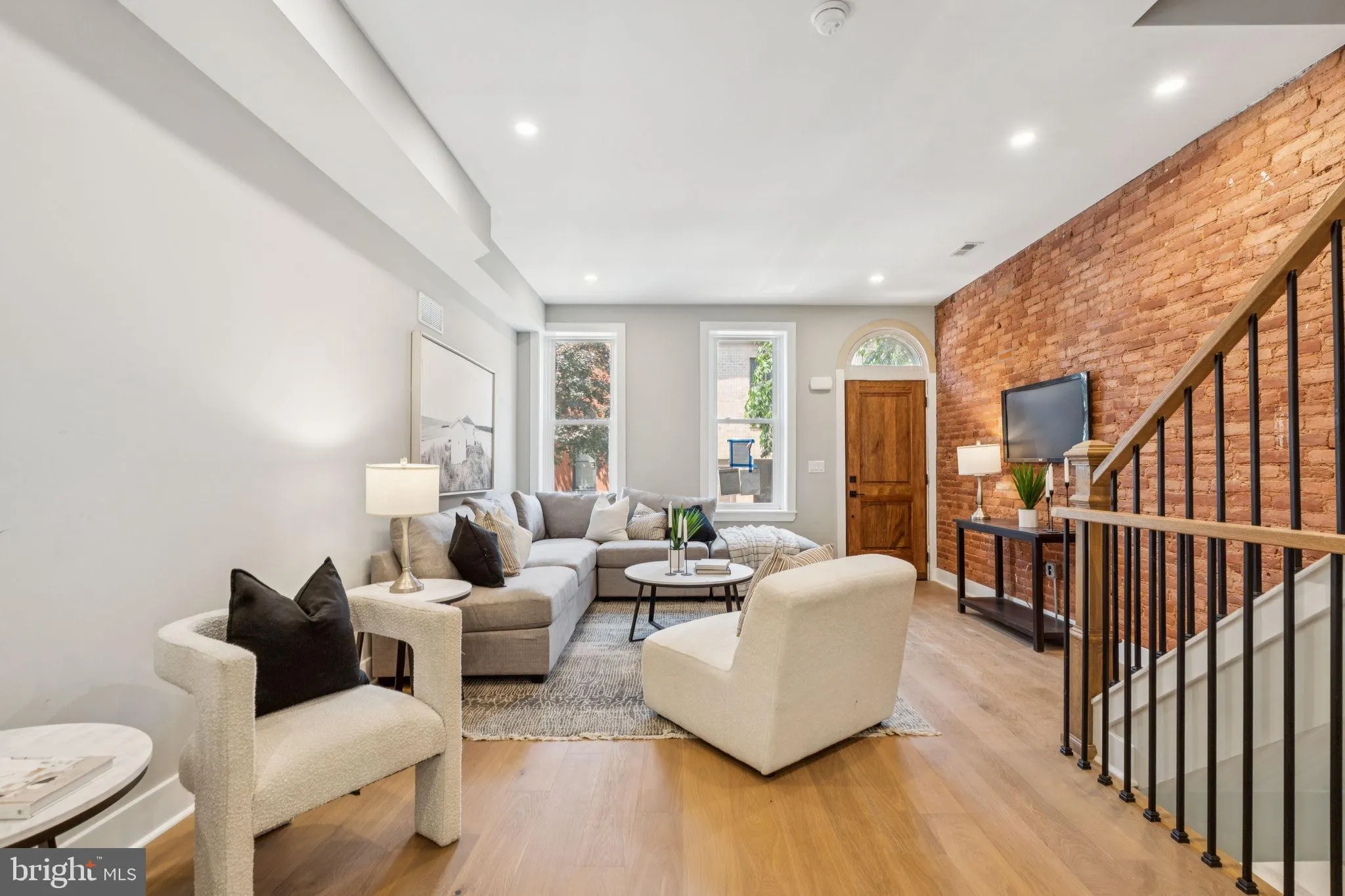 Philadelphia, Pennsylvania 19130, United States, 4 Bedrooms Bedrooms, ,3 BathroomsBathrooms,Residential,Coming Soon,114673